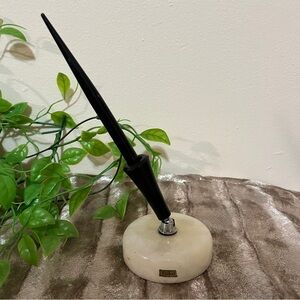 VTG FOUNTAIN PEN - Sheaffer Brand w a Stainless Steel Nip #304 Onyx Bass EUC